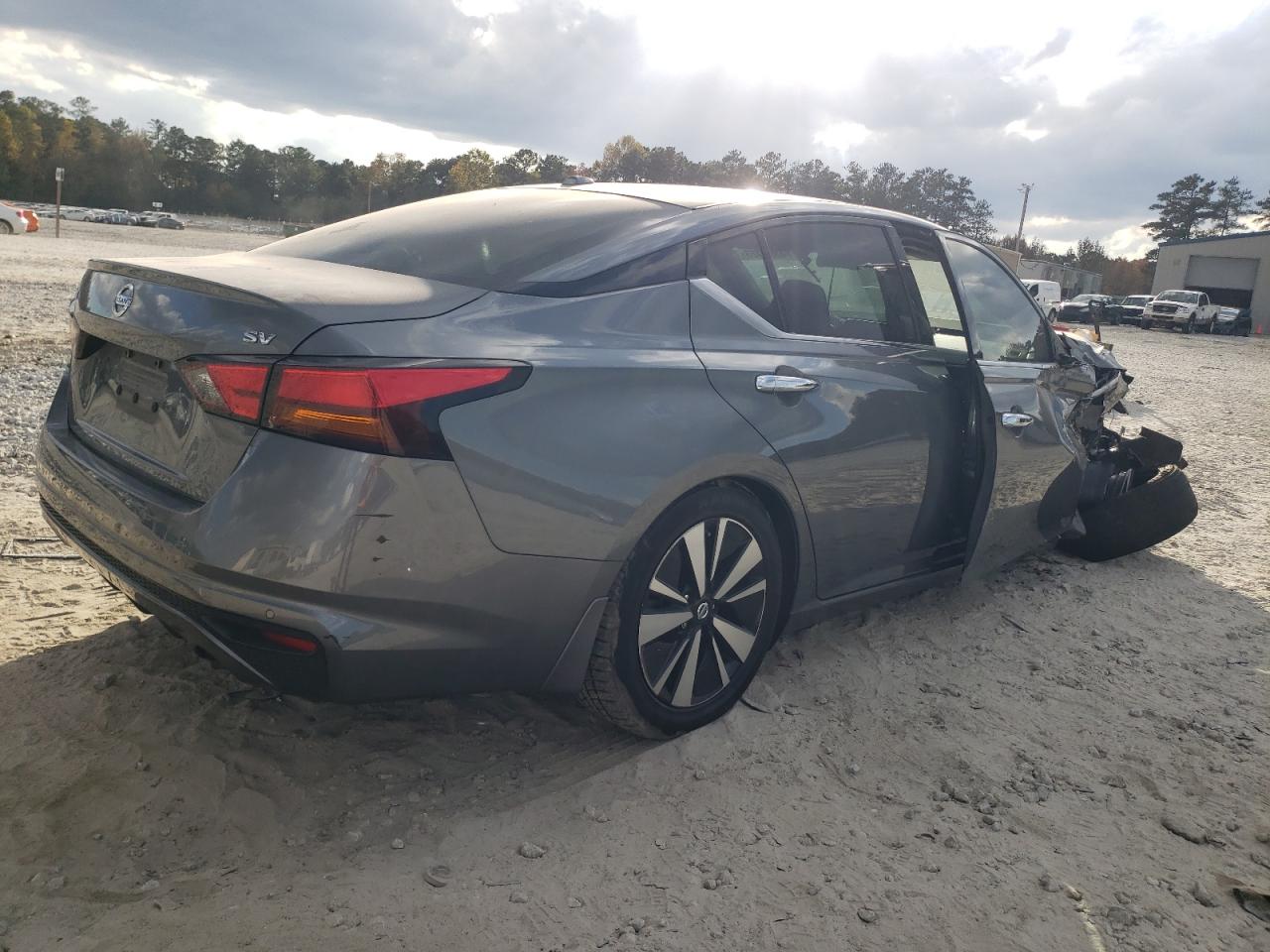 Изображение 3 2019 NISSAN ALTIMA SV 2019 с VIN 1N4BL4DV8KC129396