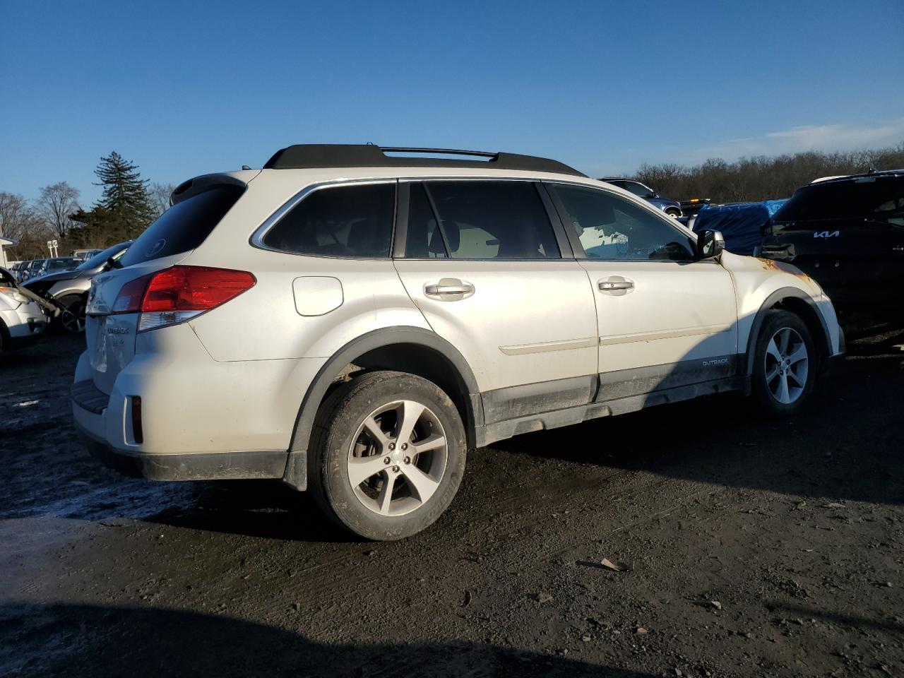 Obraz 3 z 2014 SUBARU OUTBACK 2.5I LIMITED 2014 z VIN 4S4BRBPC7E3206900