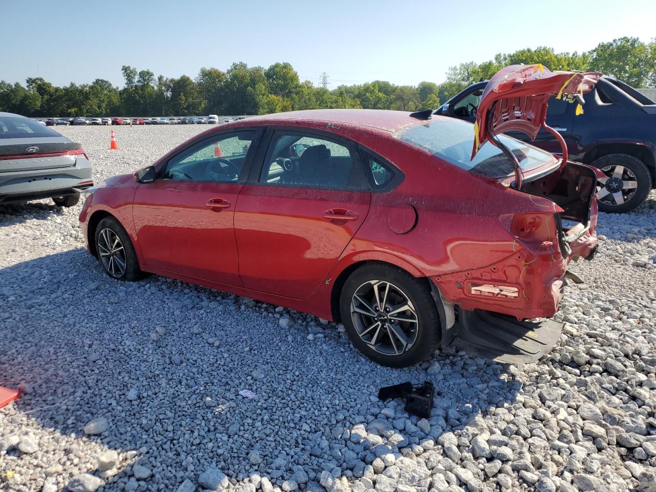 Изображение 2 2022 KIA FORTE FE 2022 с VIN 3KPF24AD9NE427057