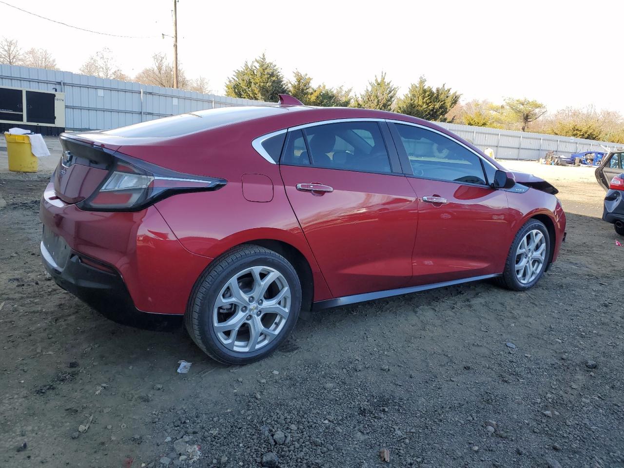 Image 3 of 2018 CHEVROLET VOLT PREMIER 2018 with VIN 1G1RD6S53JU144460