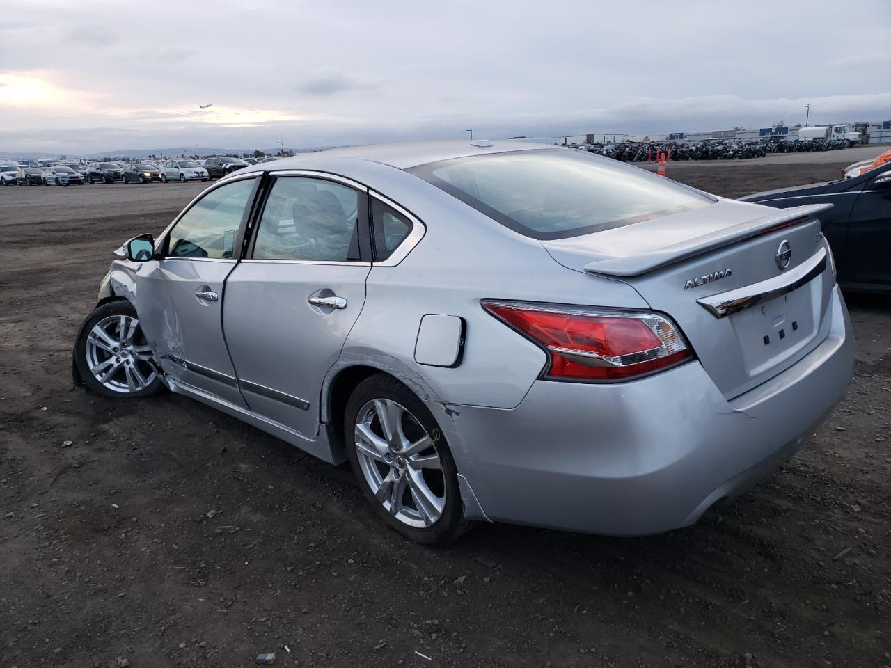Изображение 2 2015 NISSAN ALTIMA 3.5S 2015 с VIN 1N4BL3AP3FC203541