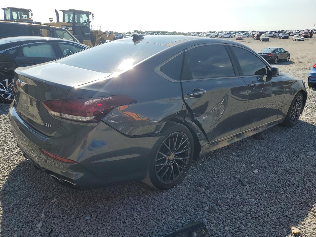 Image 3 of 2018 GENESIS G80 SPORT 2018 with VIN KMHGN4JB8JU268758