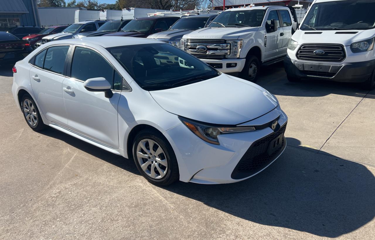 Image 1 of 2021 TOYOTA COROLLA LE 2021 with VIN 5YFEPMAE5MP185953