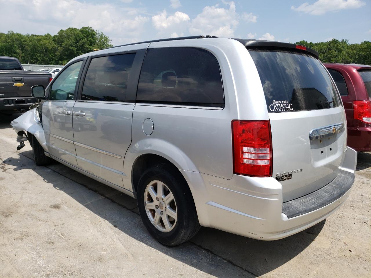 Image 2 of 2010 CHRYSLER TOWN & COUNTRY TOURING 2010 with VIN 2A4RR5D17AR279185