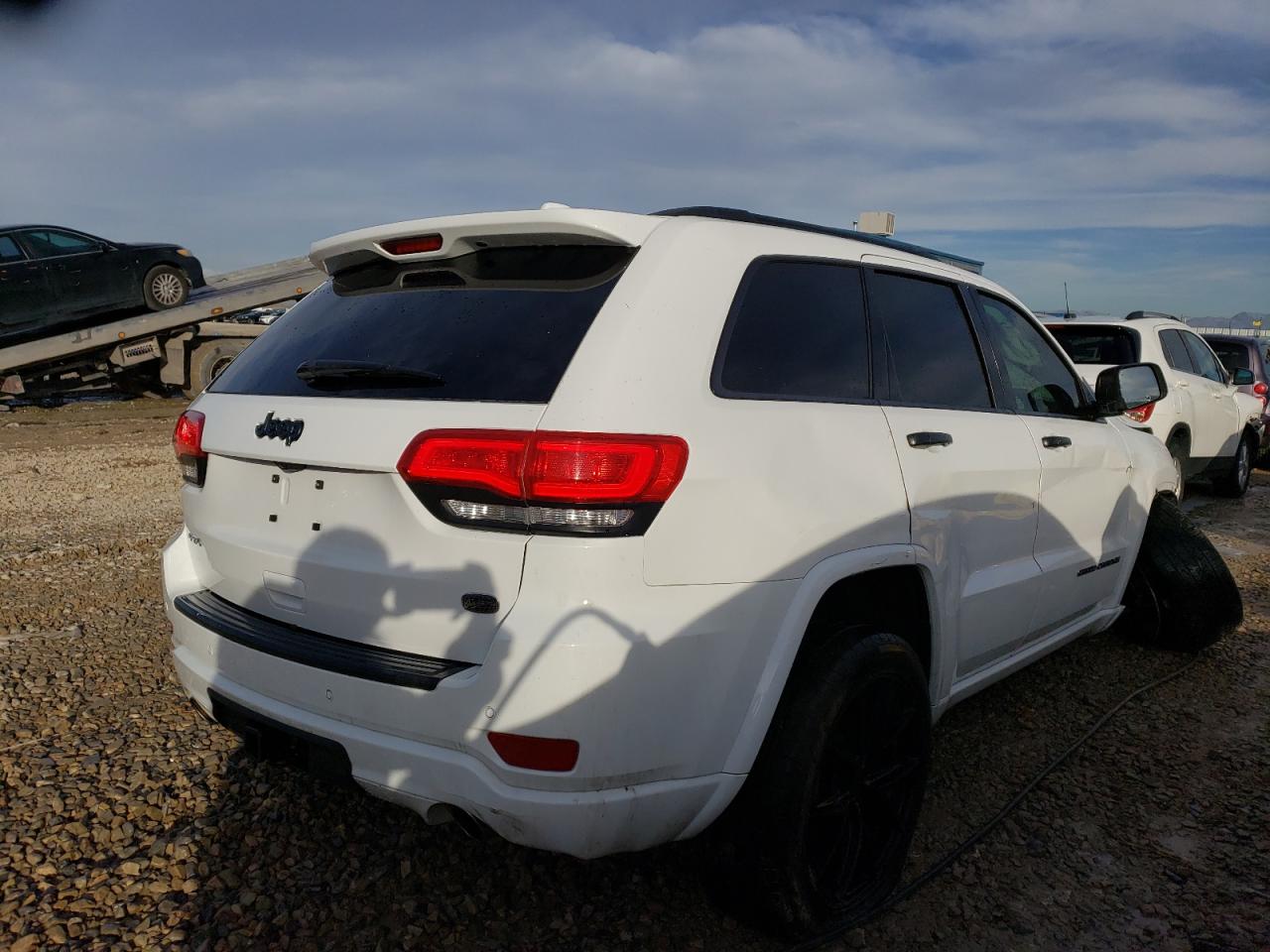 Obraz 3 z 2020 JEEP GRAND CHEROKEE OVERLAND 2020 z VIN 1C4RJFCG4LC163513
