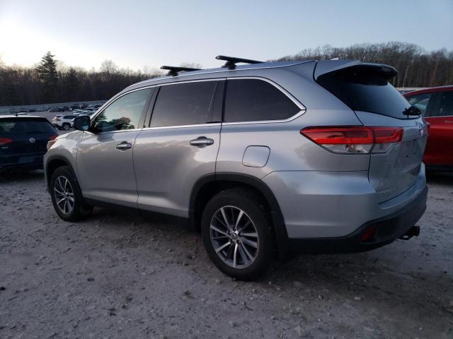 Image 2 of 2019 TOYOTA HIGHLANDER SE 2019 with VIN 5TDJZRFH4KS574449