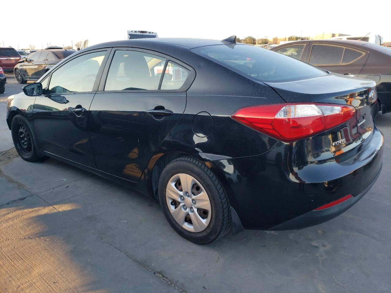 Image 2 of 2016 KIA FORTE LX 2016 with VIN KNAFK4A63G5543061