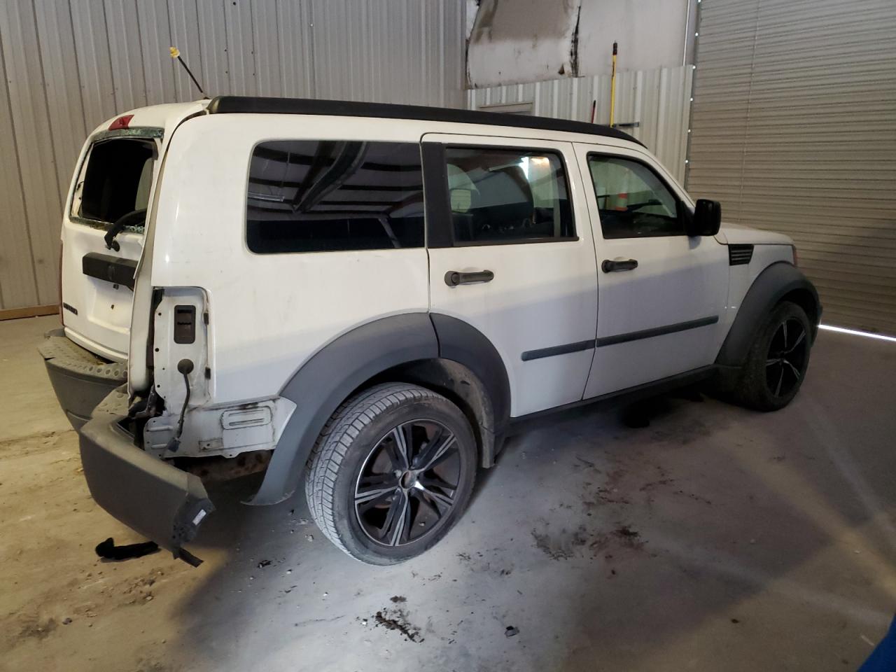 Image 3 of 2008 DODGE NITRO SXT 2008 with VIN 1D8GU28KX8W165004