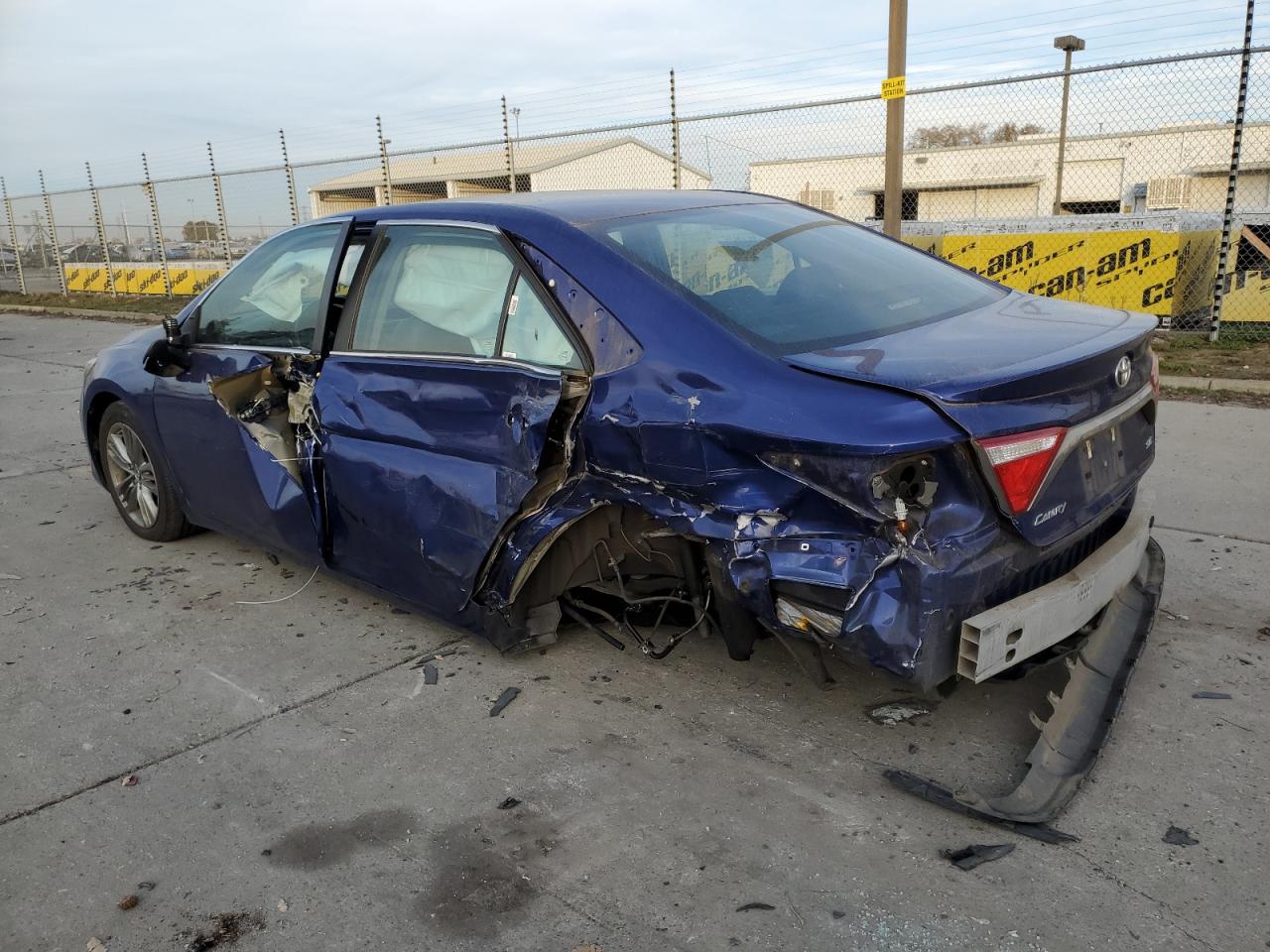 Image 2 of 2015 TOYOTA CAMRY LE 2015 with VIN 4T1BF1FK7FU892329