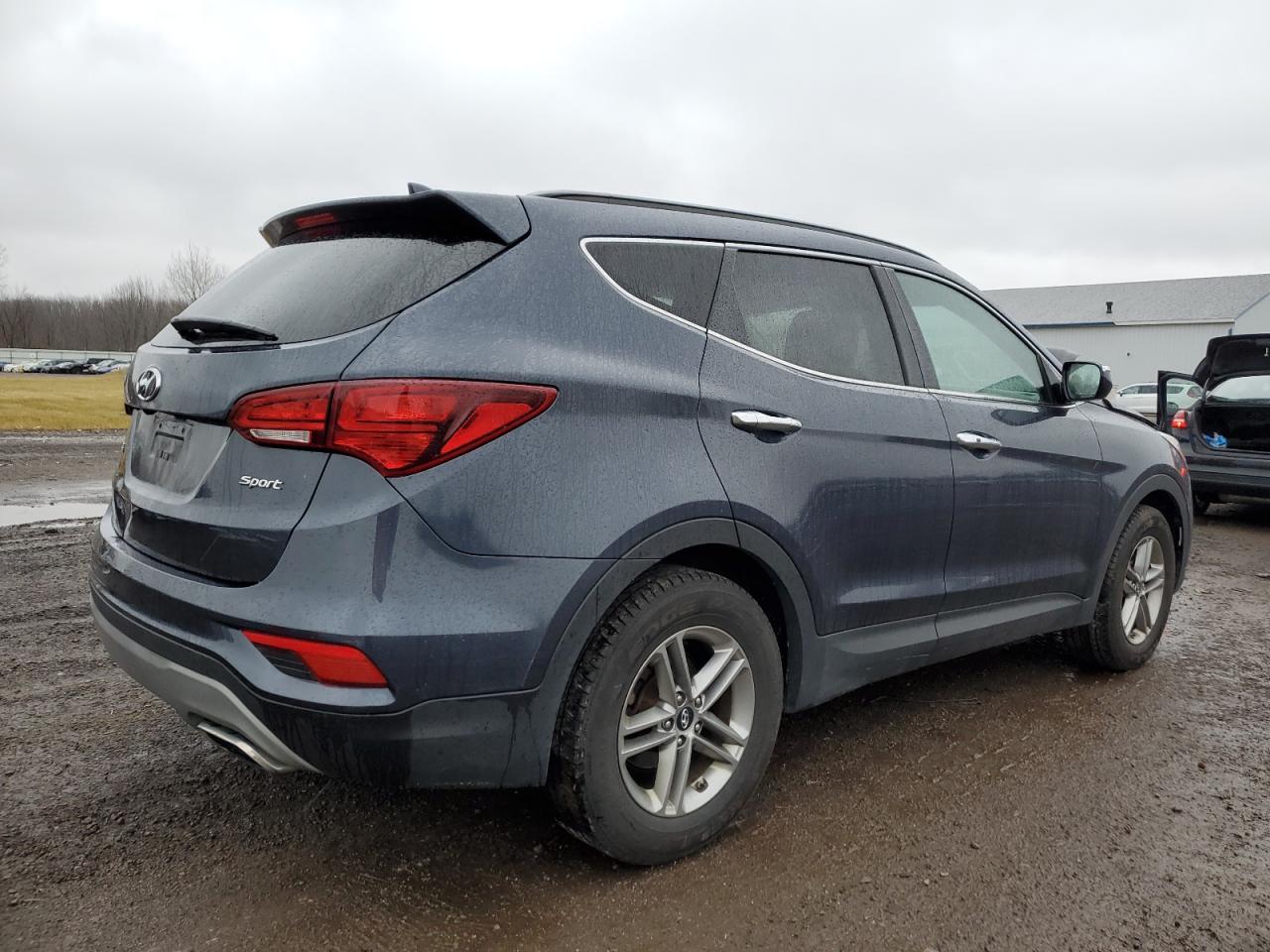 Obraz 3 z 2018 HYUNDAI SANTA FE SPORT  2018 z VIN 5XYZUDLB5JG521162