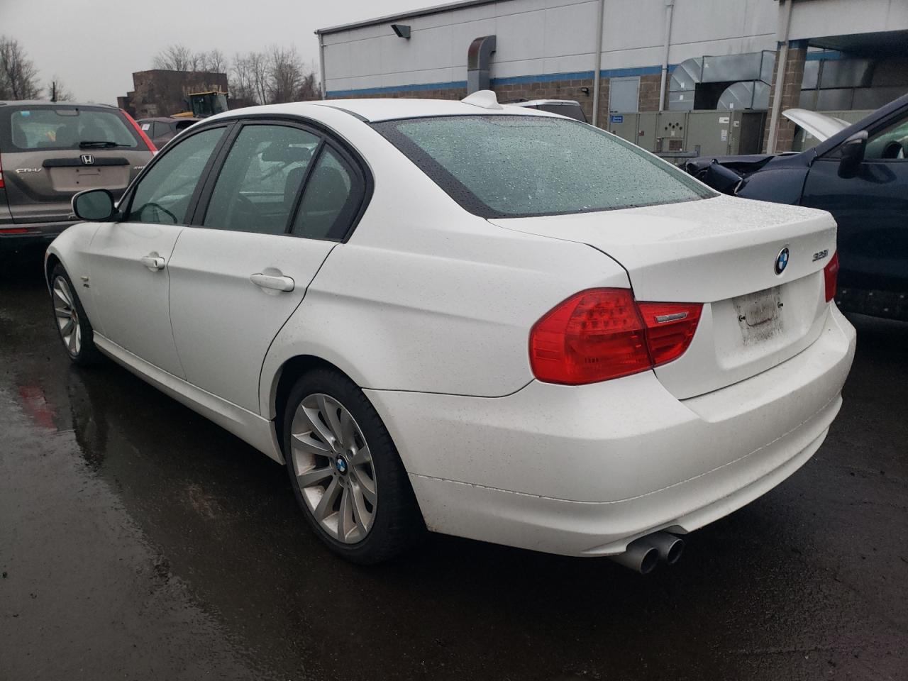 Obraz 2 z 2011 BMW 328 XI SULEV 2011 z VIN WBAPK5C50BA660014
