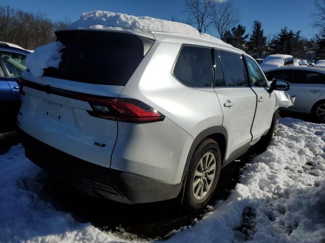 Image 3 of 2024 TOYOTA GRAND HIGHLANDER XLE 2024 with VIN 5TDAAAB59RS024484