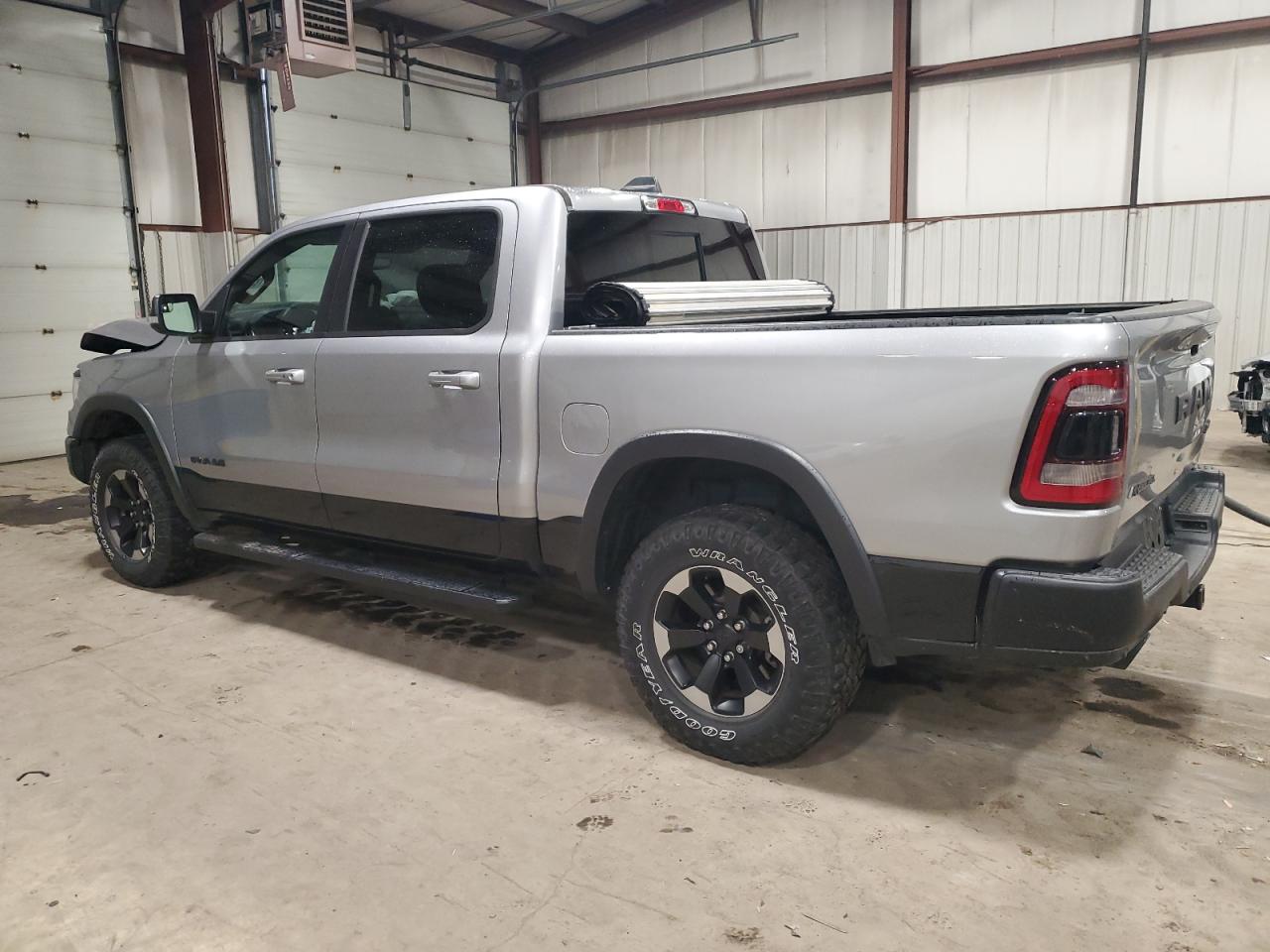 Obraz 2 z 2020 RAM 1500 REBEL 2020 z VIN 1C6SRFLT2LN223596