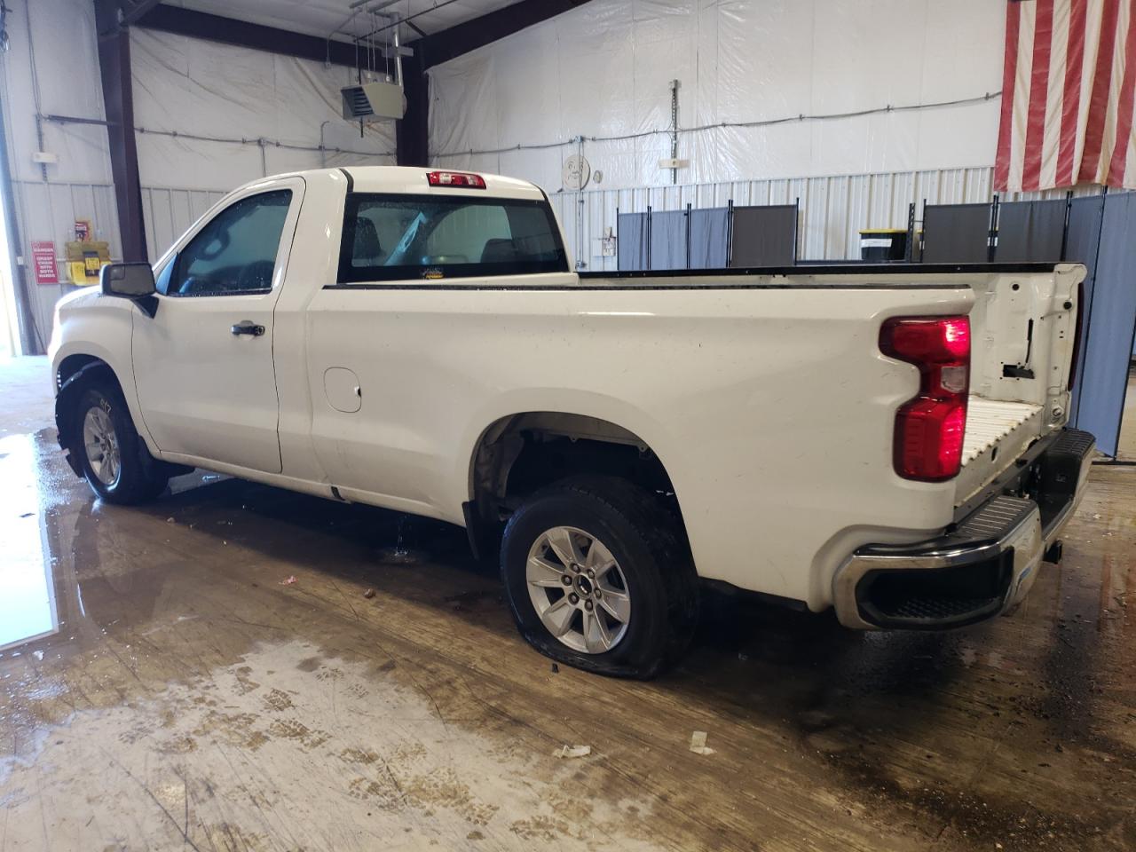 Изображение 2 2022 CHEVROLET SILVERADO C1500 2022 с VIN 3GCNAAED2NG567334