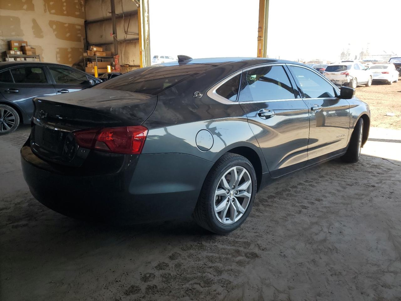 Image 3 of 2019 CHEVROLET IMPALA LT 2019 with VIN 2G11Z5SA2K9101118