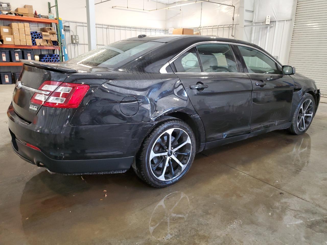 Image 3 of 2015 FORD TAURUS SHO 2015 with VIN 1FAHP2KT8FG196423
