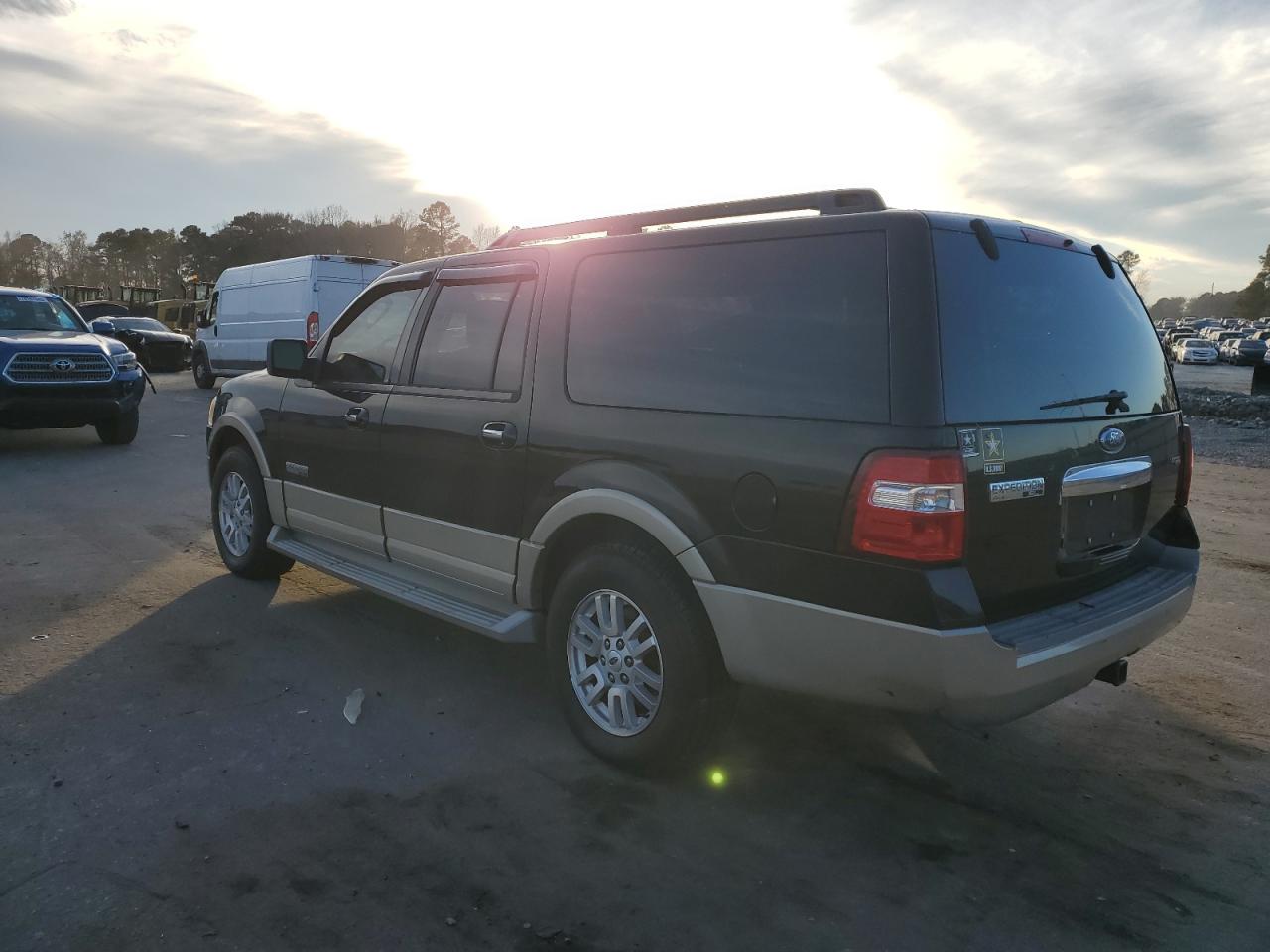 Изображение 2 2007 FORD EXPEDITION EL EDDIE BAUER 2007 с VIN 1FMFK17517LA14571