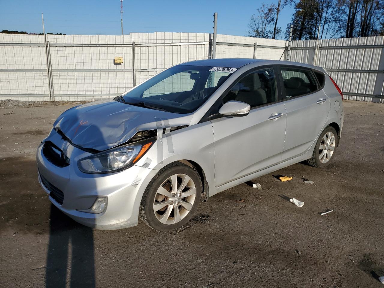 2013 HYUNDAI ACCENT GLS 2013 image