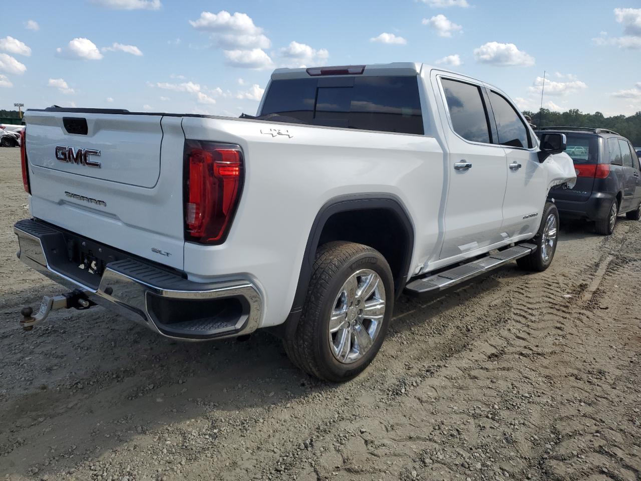 Image 3 of 2021 GMC SIERRA K1500 SLT 2021 with VIN 1GTU9DED6MZ108585