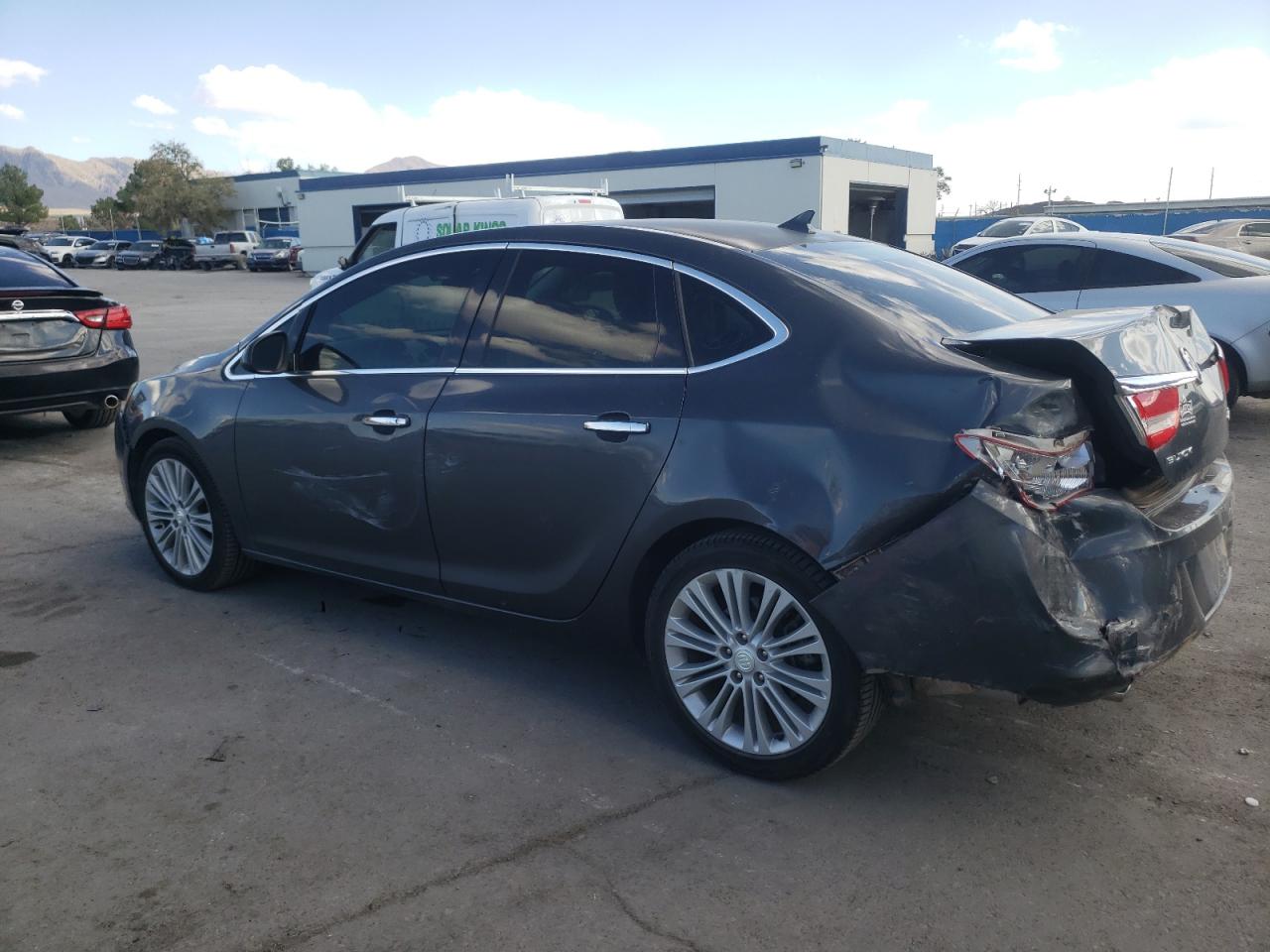 Obraz 2 z 2013 BUICK VERANO  2013 z VIN 1G4PP5SK7D4229811