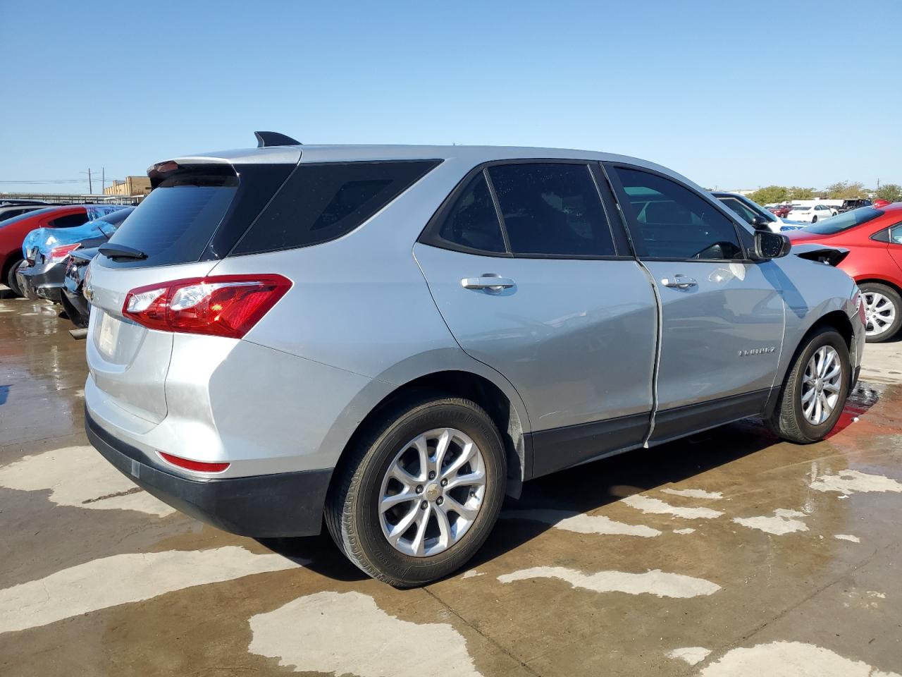 Image 3 of 2020 CHEVROLET EQUINOX LS 2020 with VIN 3GNAXHEV8LS502567