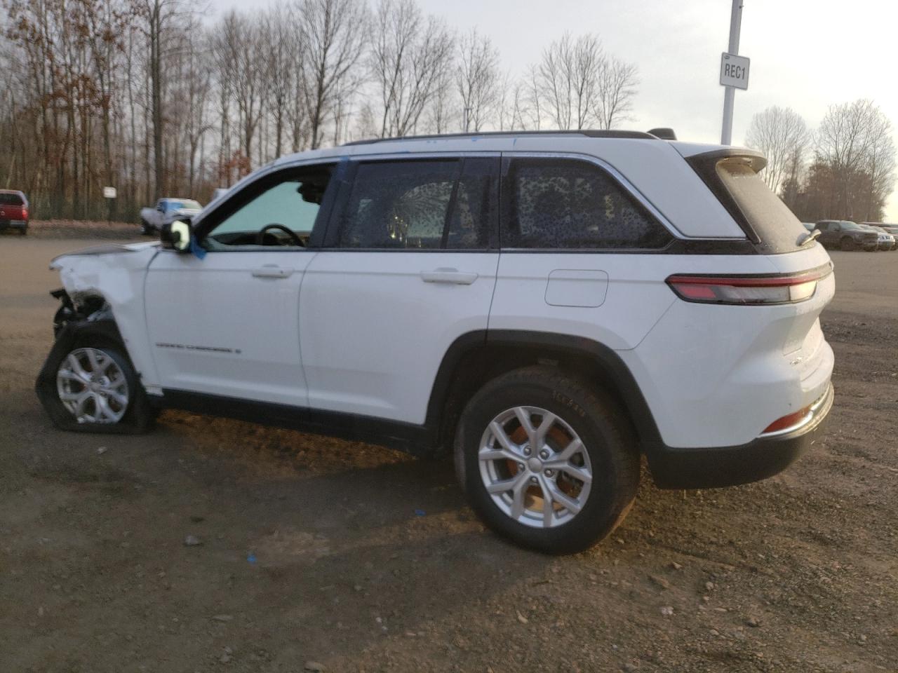 Изображение 2 2023 JEEP GRAND CHEROKEE LIMITED 2023 с VIN 1C4RJHBG5PC510706