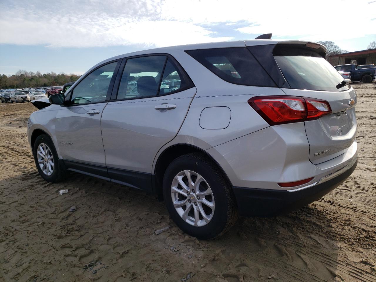 Изображение 2 2018 CHEVROLET EQUINOX LS 2018 с VIN 2GNAXREV2J6317268