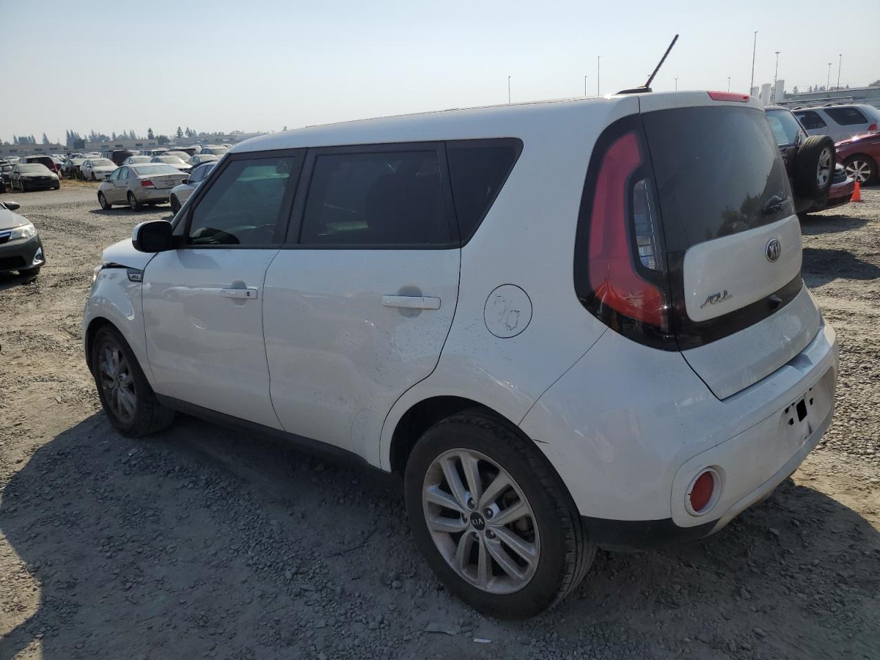 Image 2 of 2018 KIA SOUL + 2018 with VIN KNDJP3A5XJ7903051