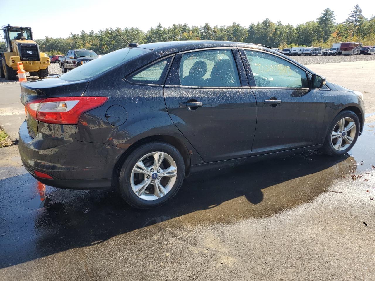 Image 3 of 2013 FORD FOCUS SE 2013 with VIN 1FADP3F23DL317062
