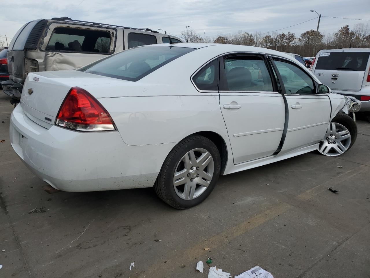 Image 3 of 2014 CHEVROLET IMPALA LIMITED LT 2014 with VIN 2G1WB5E31E1105770