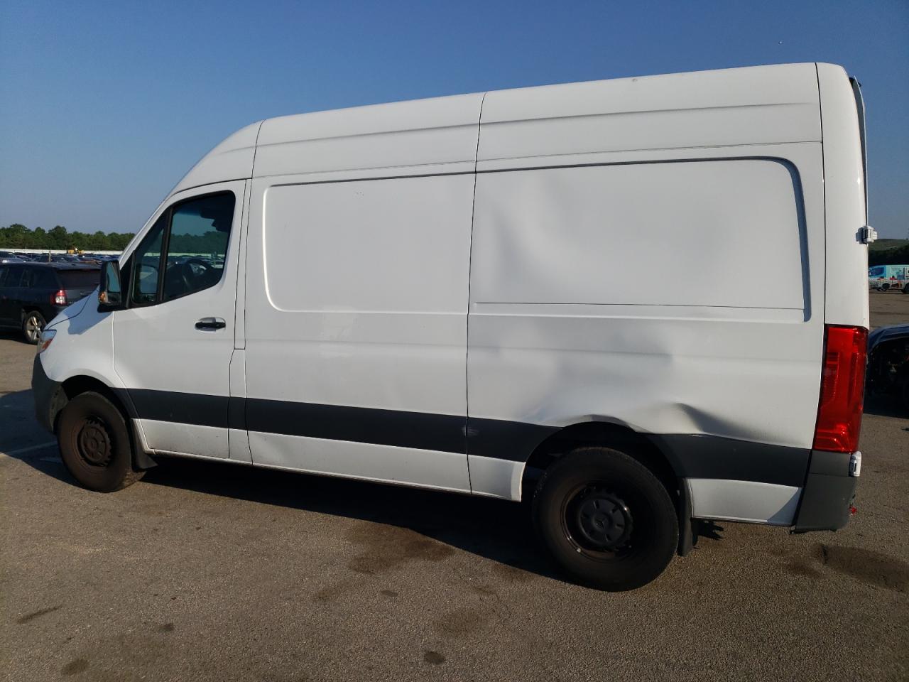 Изображение 2 2021 MERCEDES-BENZ SPRINTER 2500 2021 с VIN W1W4DBHY6MT048476