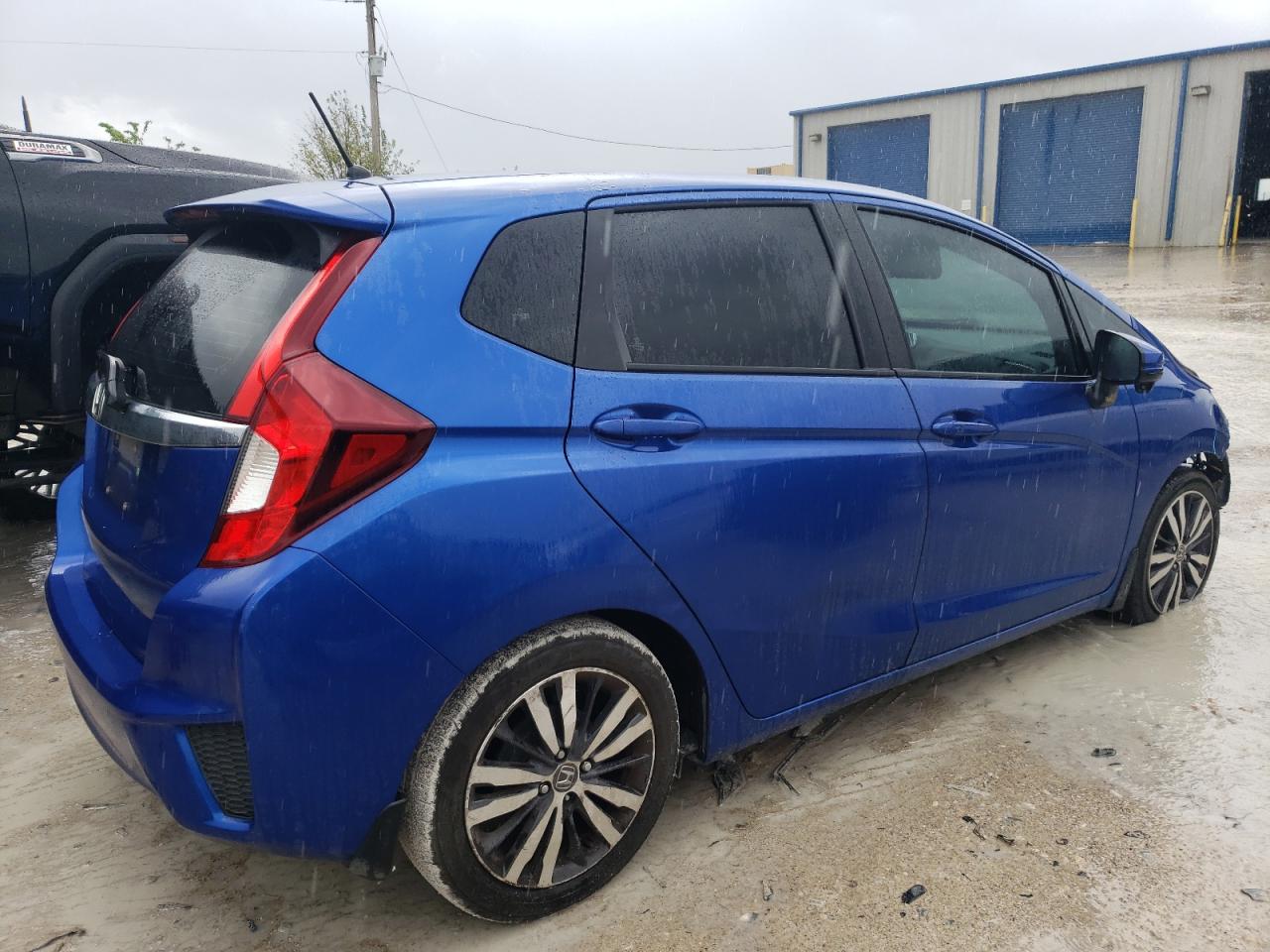 Изображение 3 Honda Fit Ex 2015 с VIN 3HGGK5H81FM778671