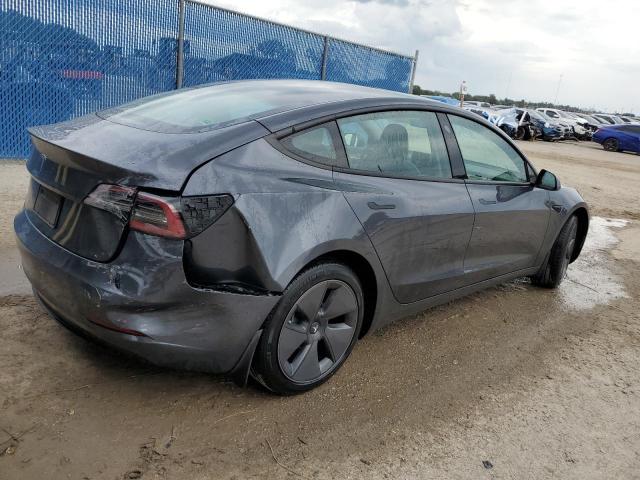 Obraz 3 z 2021 TESLA MODEL 3  2021 z VIN 5YJ3E1EA2MF047561
