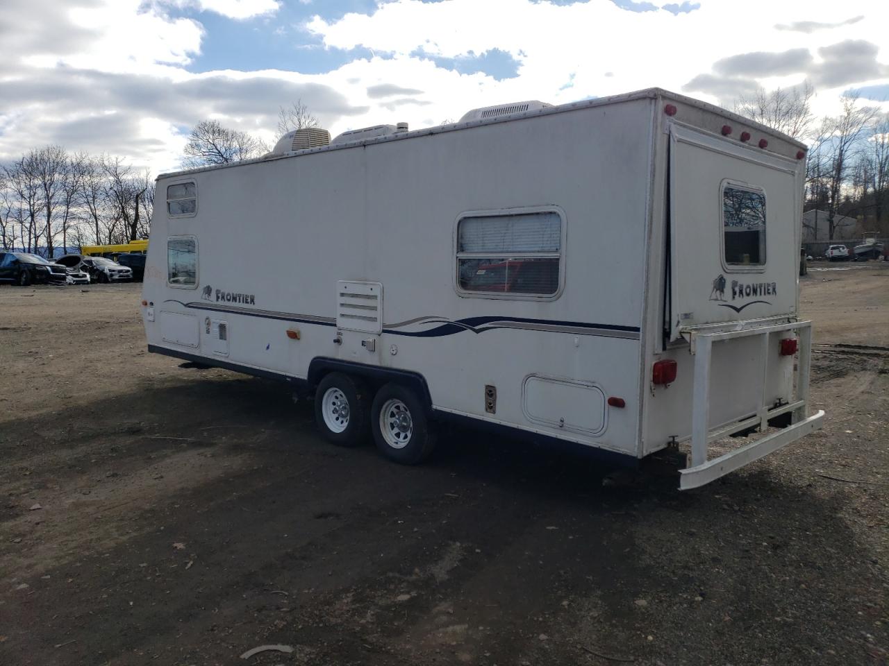 Image 3 of 2003 SPOR TRAVELTRLR 2003 with VIN 4EZTS25293S082539