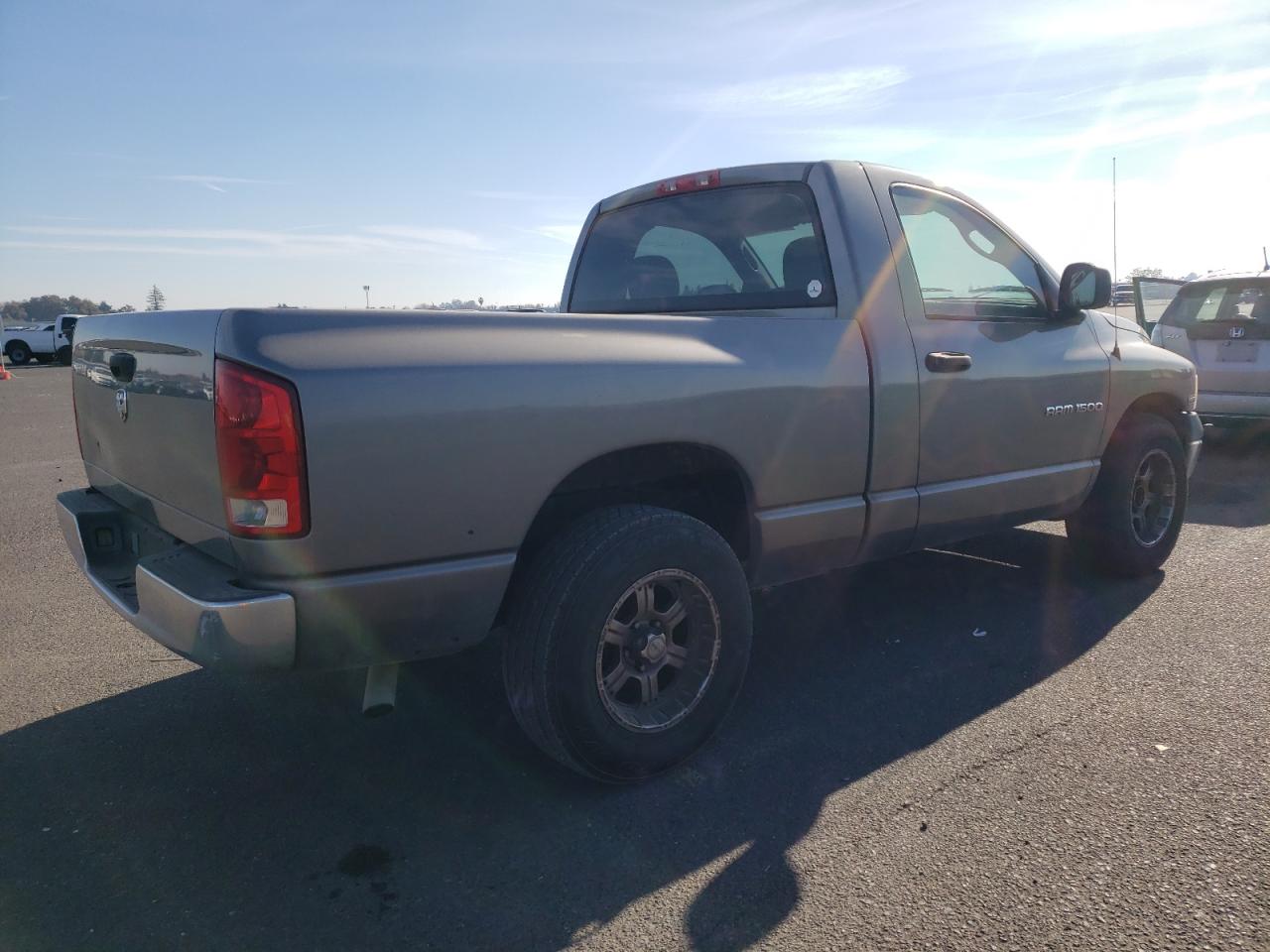 Изображение 3 2005 DODGE RAM 1500 ST 2005 с VIN 1D7HA16D35J537808