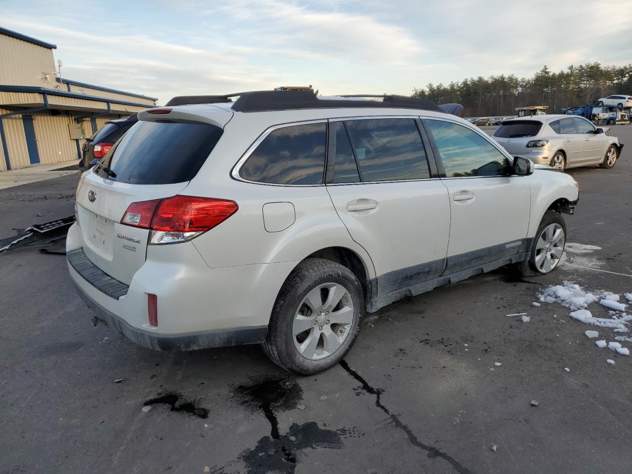 Image 3 of 2012 SUBARU OUTBACK 2.5I PREMIUM 2012 with VIN 4S4BRBCC4C3248637