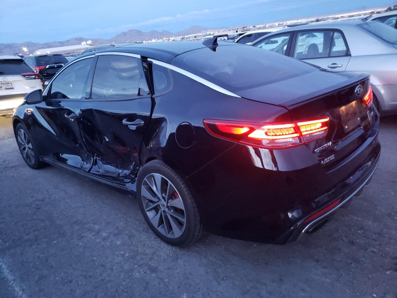 Image 2 of 2016 KIA OPTIMA SXL 2016 with VIN 5XXGV4L2XGG035139