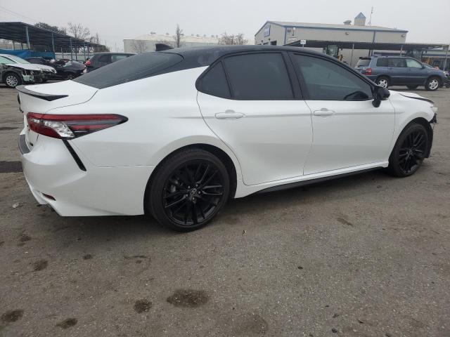 Obraz 3 z 2022 TOYOTA CAMRY XSE 2022 z VIN 4T1K61AK2NU025264