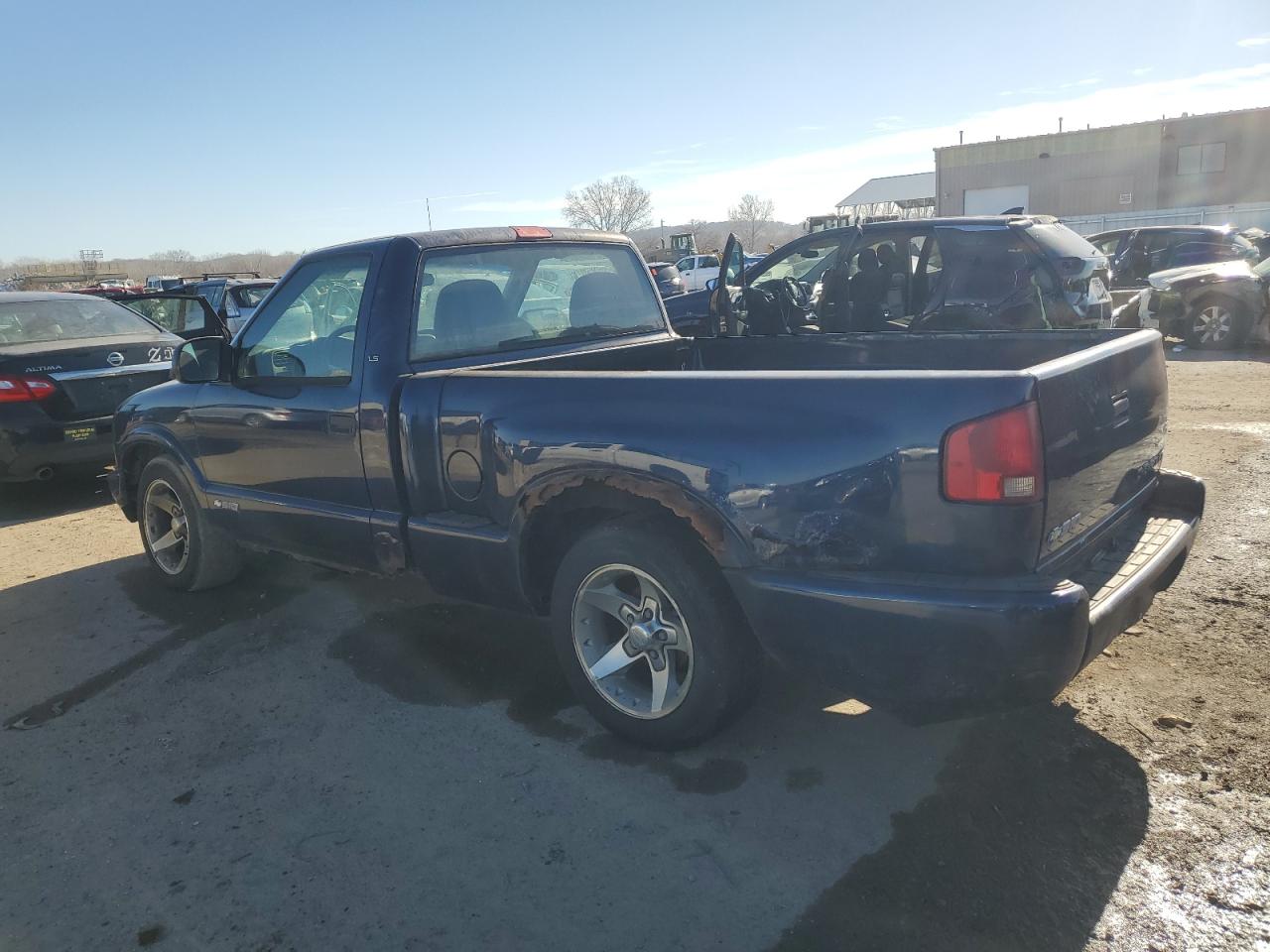 Изображение 2 2003 CHEVROLET S TRUCK S10 2003 с VIN 1GCCS14X138268002