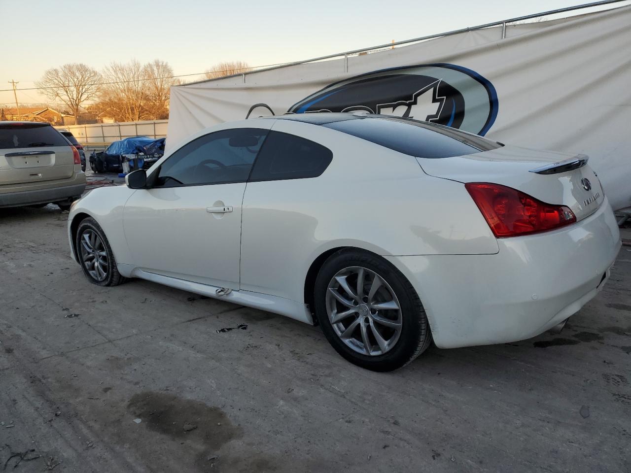 Изображение 2 2012 INFINITI G37 BASE 2012 с VIN JN1CV6EK1CM422189