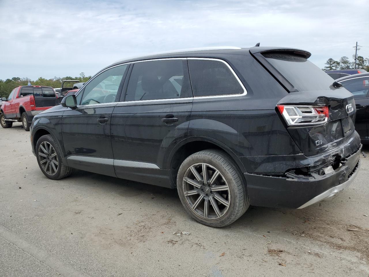 Image 2 of 2017 AUDI Q7 PREMIUM PLUS 2017 with VIN WA1LAAF76HD017792