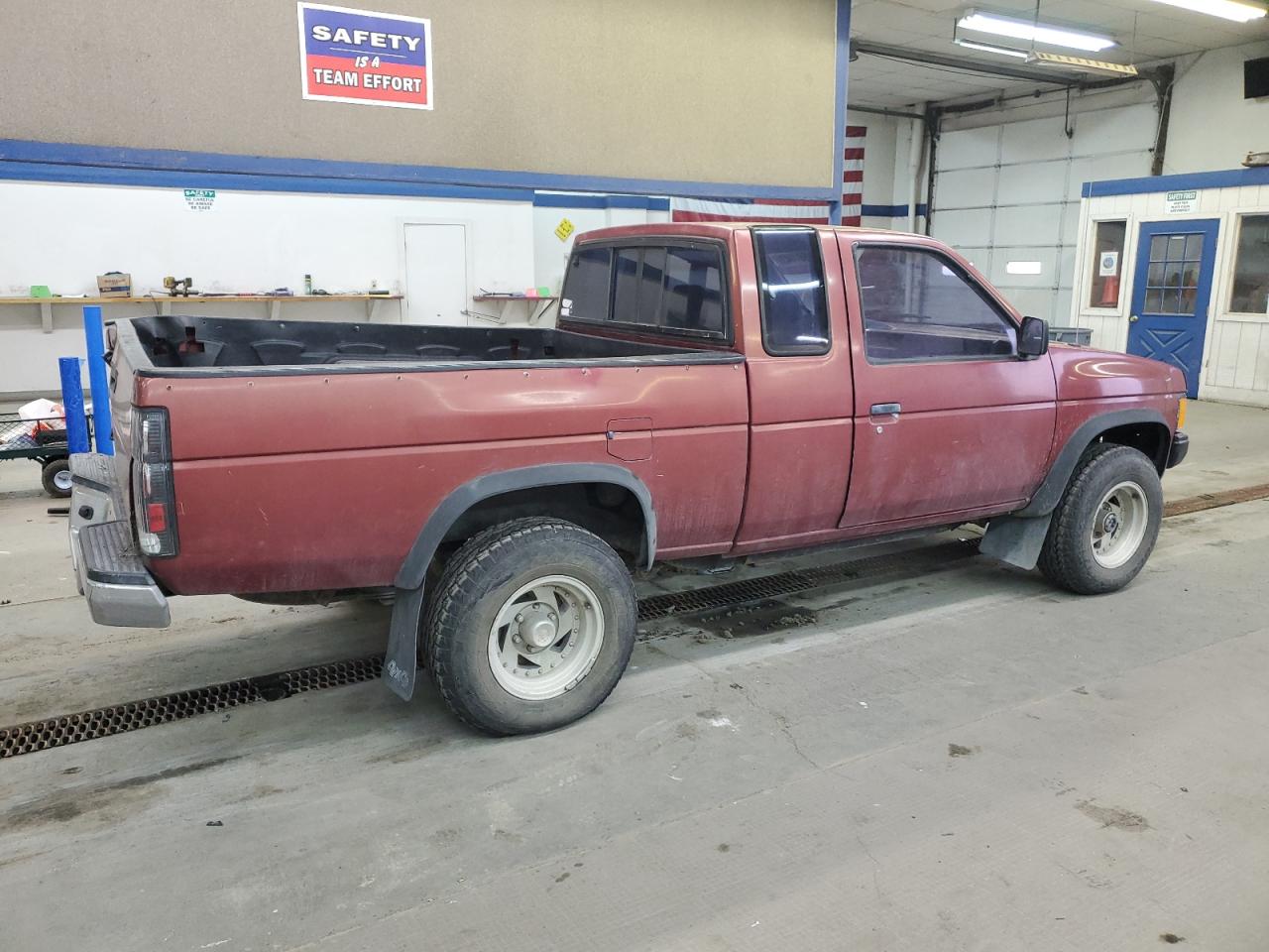 Obraz 3 z 1986 NISSAN D21 KING CAB 1986 z VIN JN6ND16Y4GW002724
