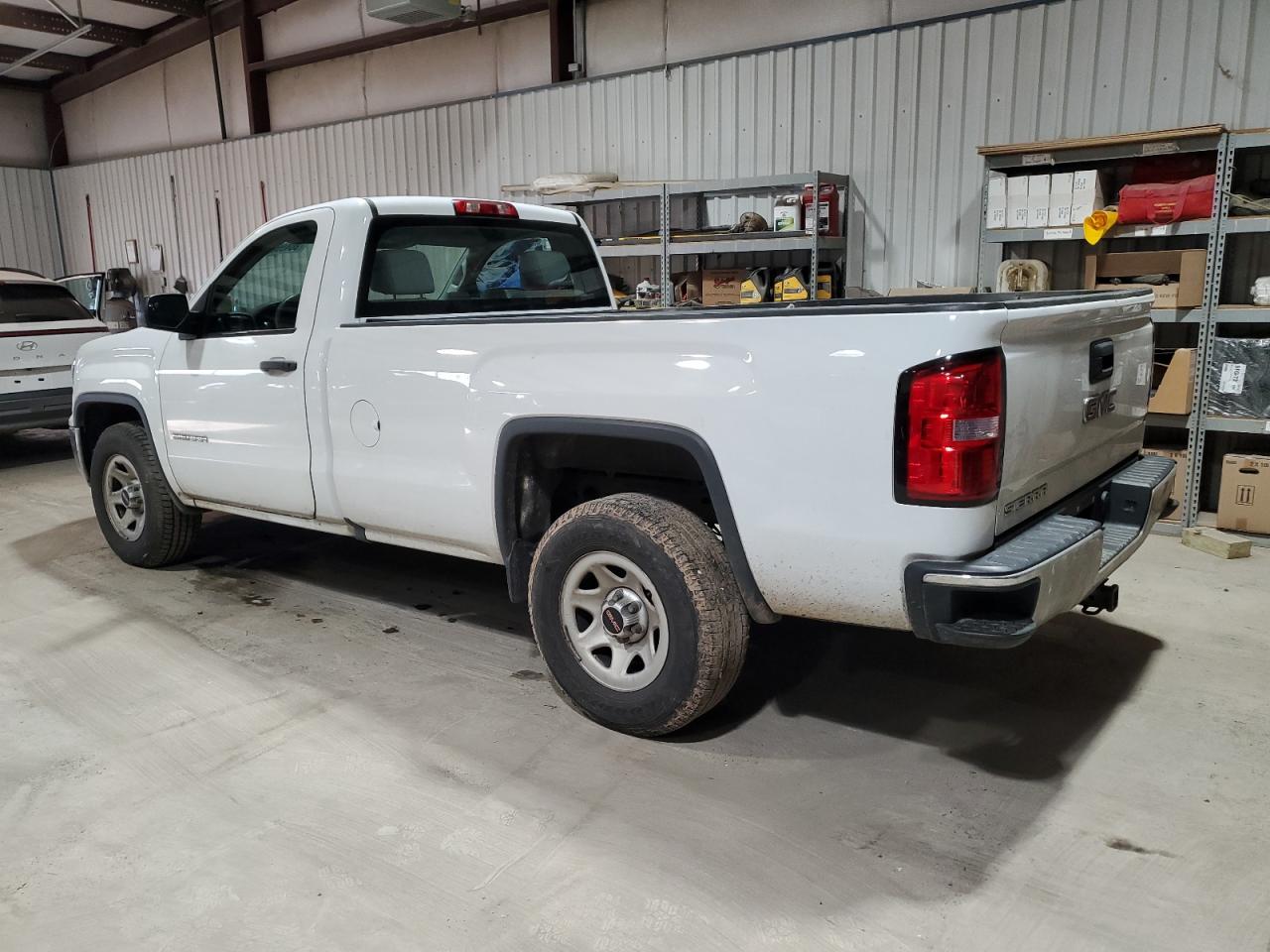 Image 2 of 2016 GMC SIERRA C1500 2016 with VIN 1GTN1LEC4GZ903605