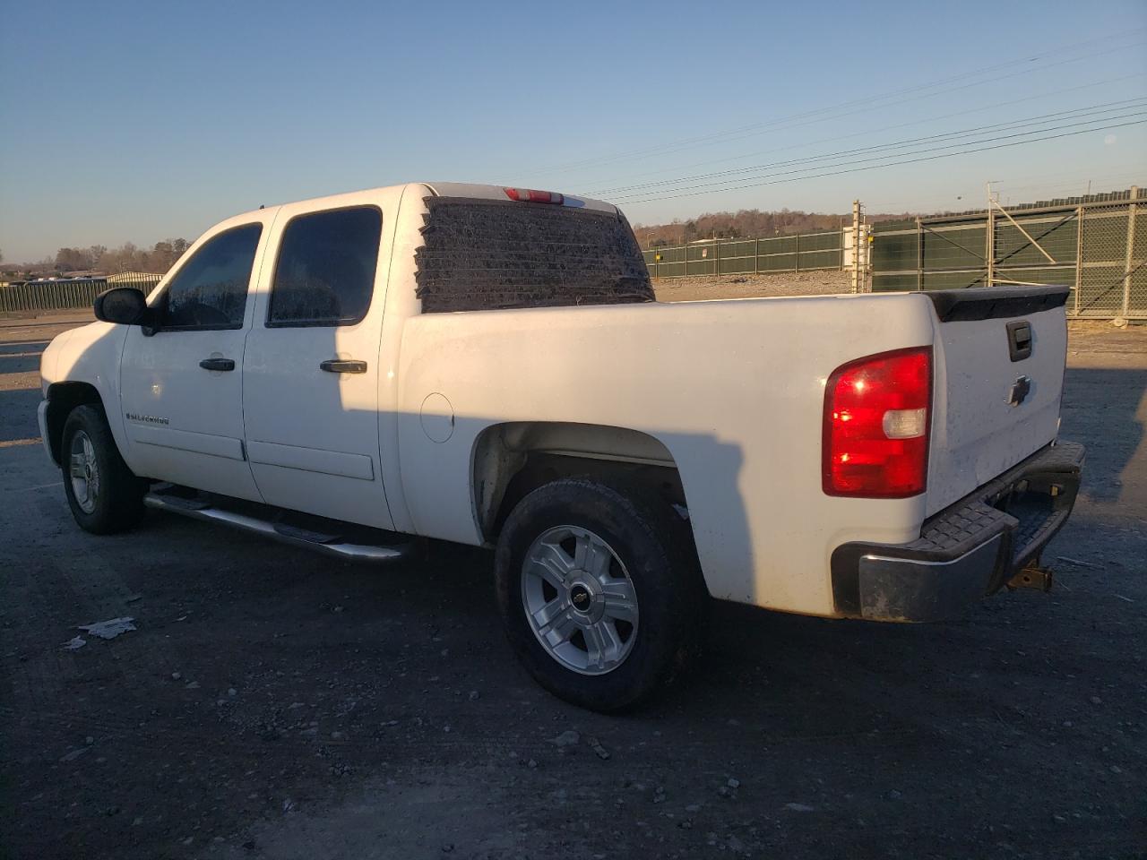 Obraz 2 z 2007 CHEVROLET SILVERADO K1500 CREW CAB 2007 z VIN 2GCEK13M271509736