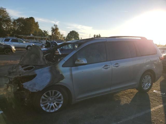 Image 1 of 2015 TOYOTA SIENNA XLE 2015 with VIN 5TDYK3DC6FS596255