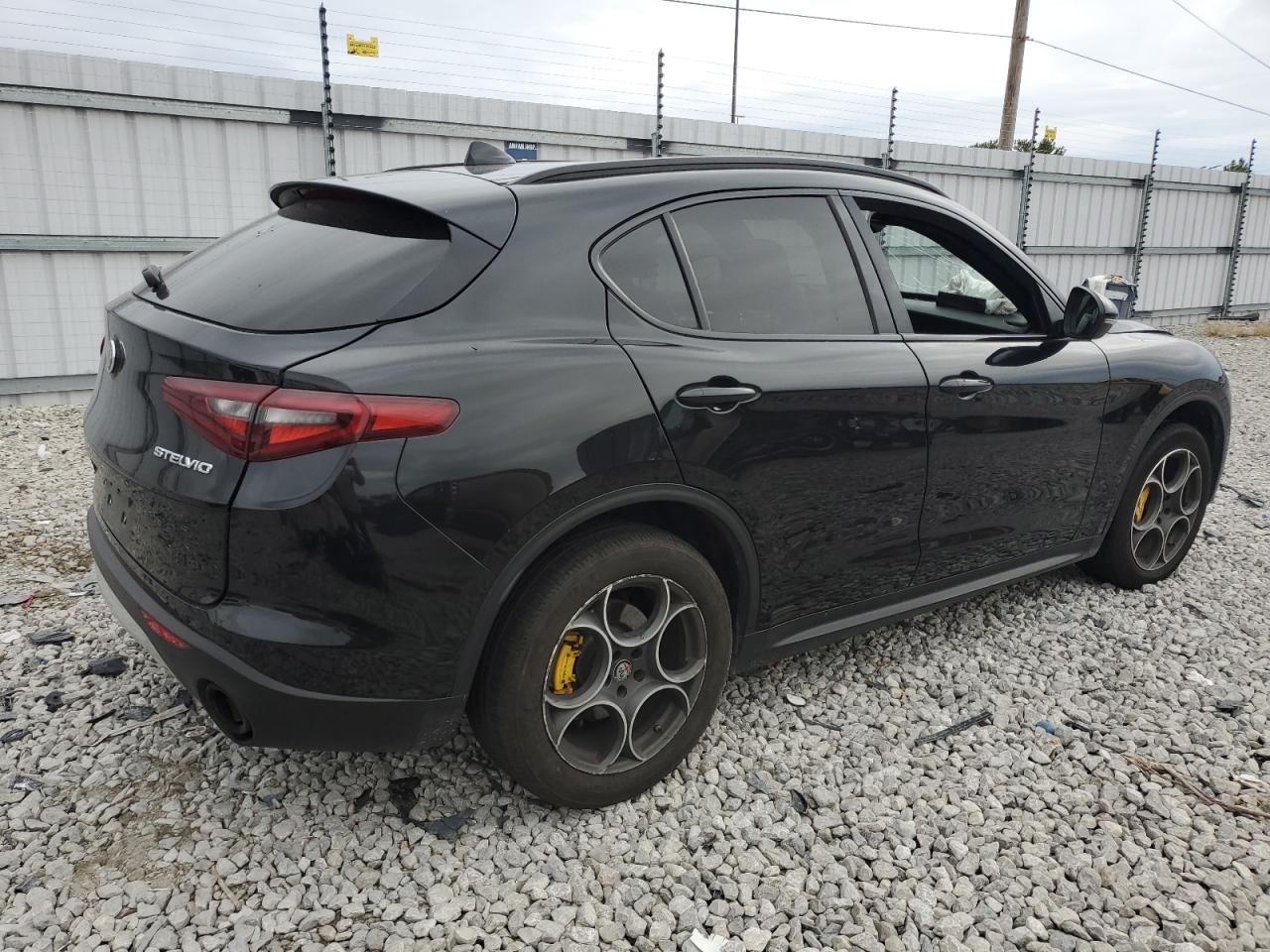 Изображение 3 2018 ALFA ROMEO STELVIO TI SPORT 2018 с VIN ZASFAKNNXJ7B88114