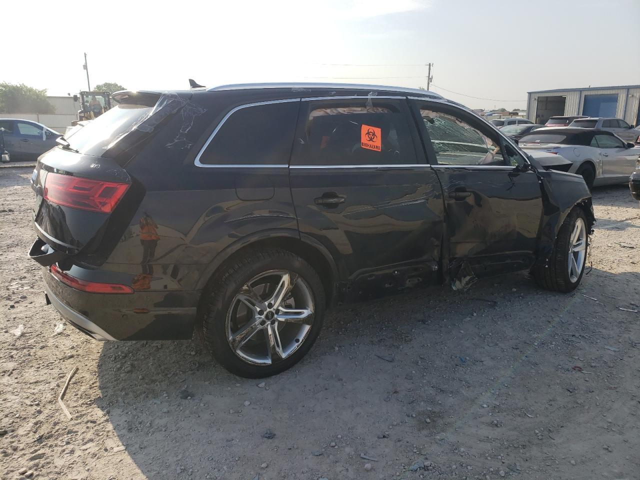 Изображение 3 2019 AUDI Q7 PRESTIGE 2019 с VIN WA1VAAF76KD021700