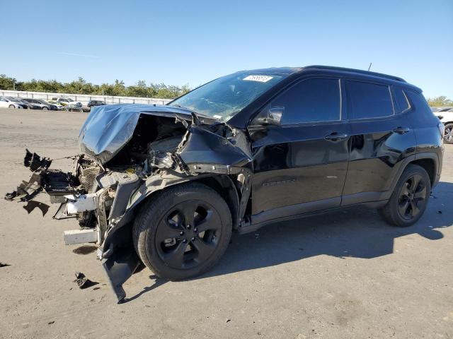 Obraz 1 z 2019 JEEP COMPASS LATITUDE 2019 z VIN 3C4NJCBB9KT613887