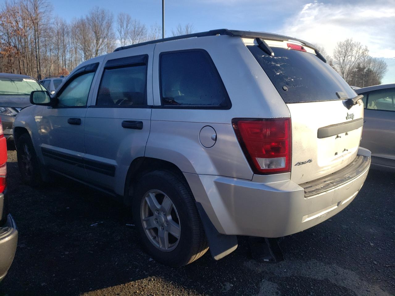 Image 2 of 2005 JEEP GRAND CHEROKEE LAREDO 2005 with VIN 1J8GR48K05C538276