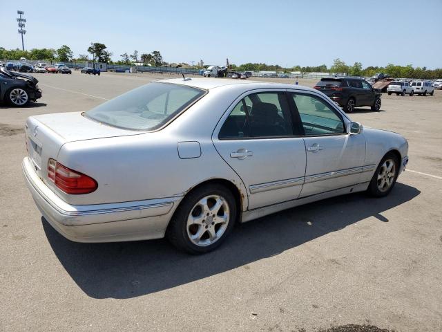 Image 3 of 2002 MERCEDES-BENZ E 320 2002 with VIN WDBJF65J72B467039